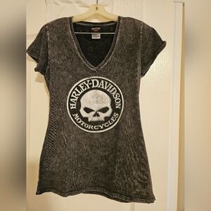 2015 Harley-Davidson Black Mineral Wash V-Neck Tee with White Skull Logo